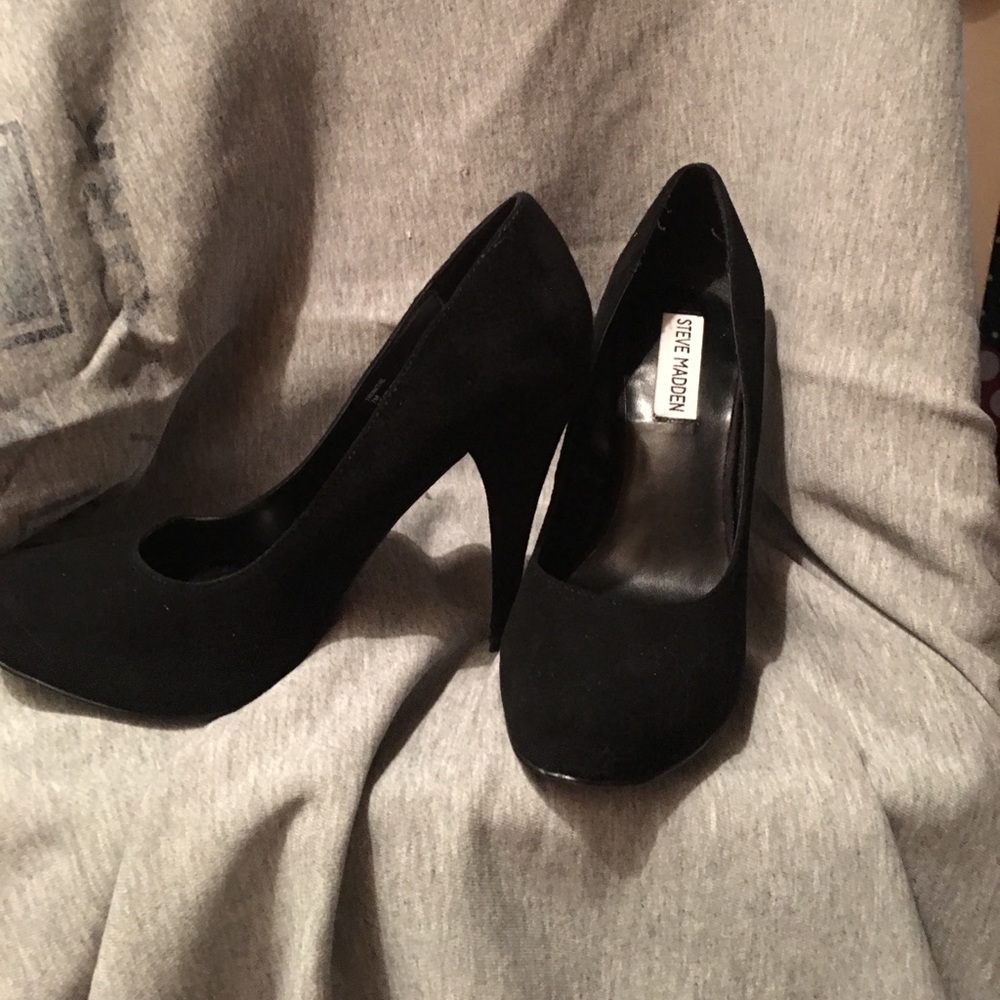 Black suede heels