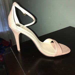 🌺Michael Antonio Heels🌺
