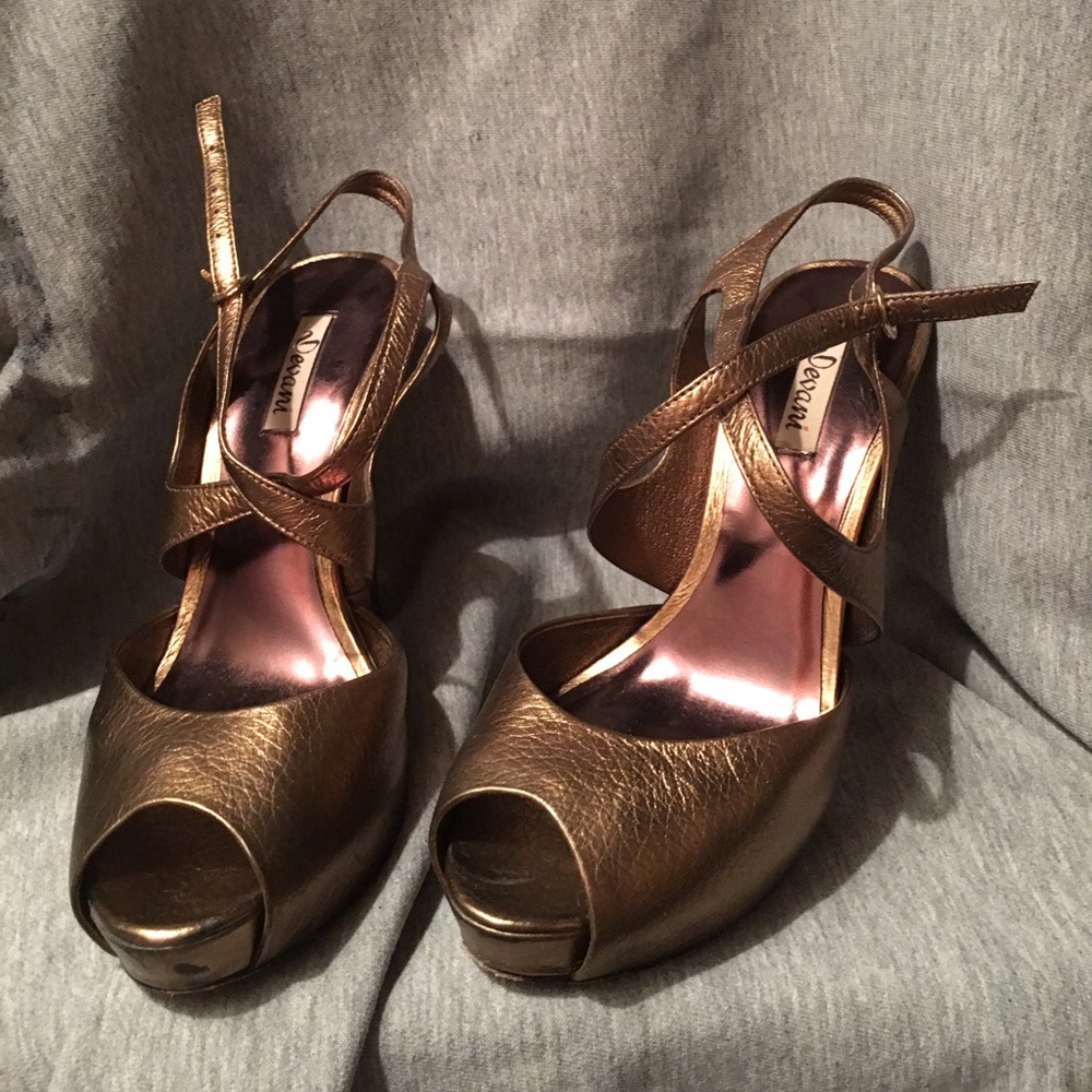 Bronze leather heels
