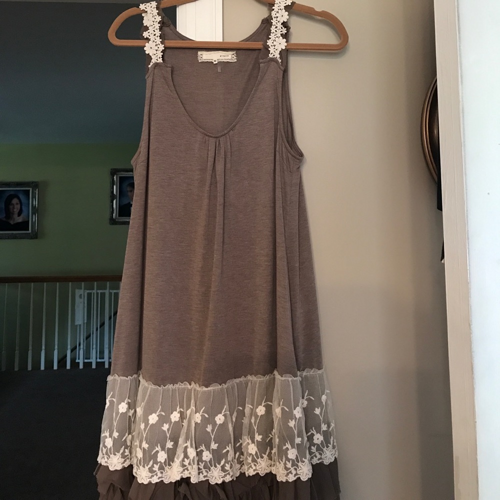 Brown dress