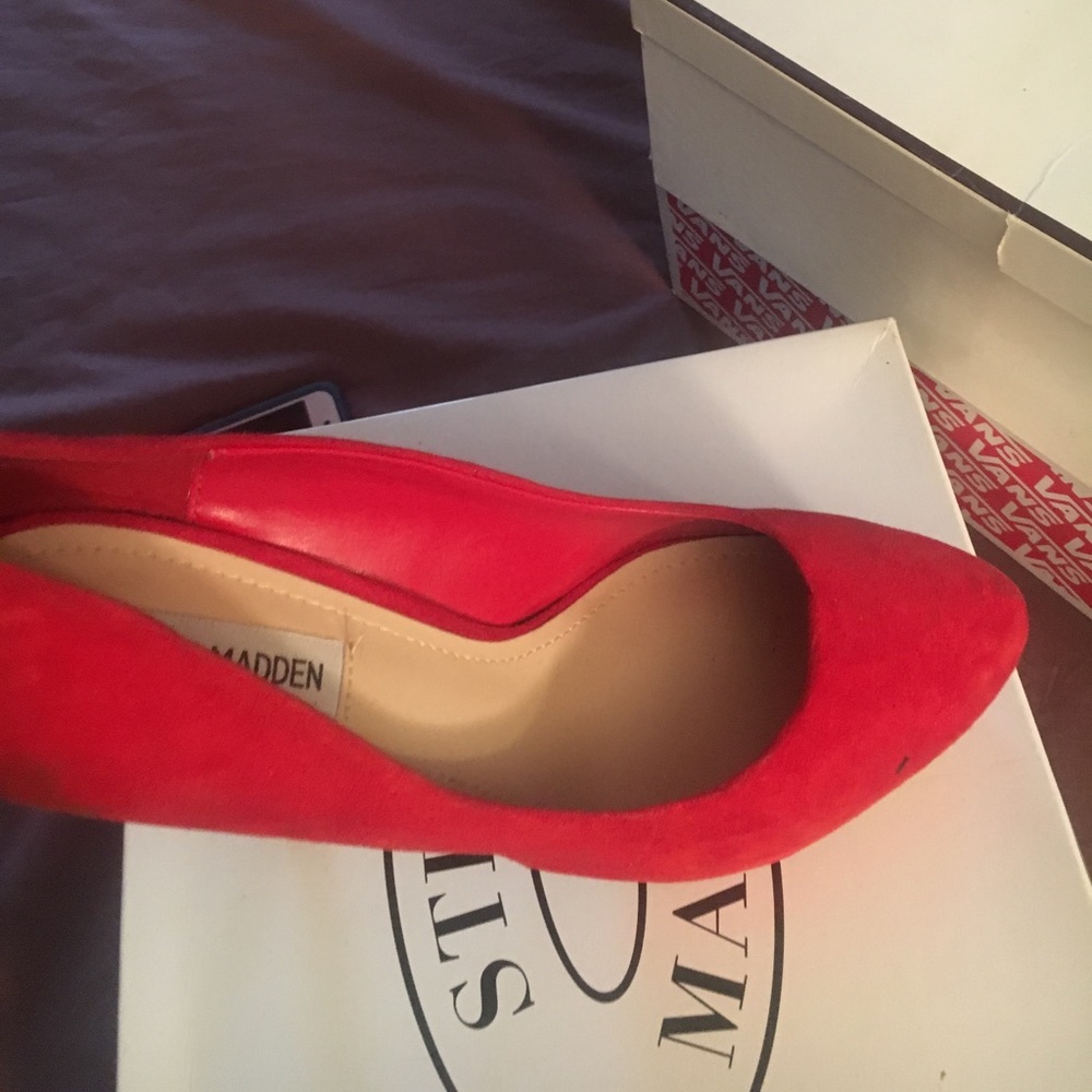 Shoes - Picture 3 of 3