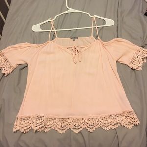 Cute flowy off the shoulder top!