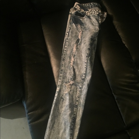 Rip Skinny Blue Jeans - Picture 2 of 2