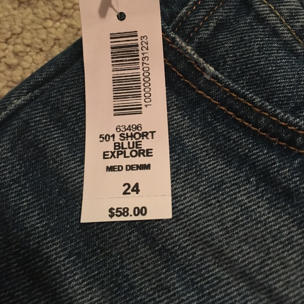 Levi's Shorts - Picture 3 of 4