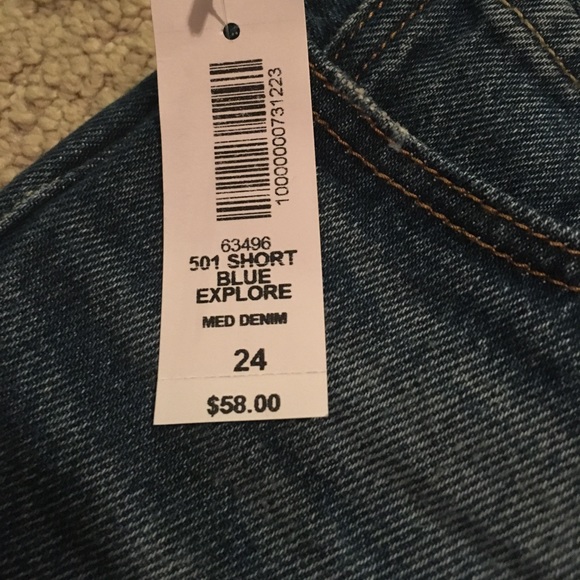 Levi's Shorts - Picture 3 of 4