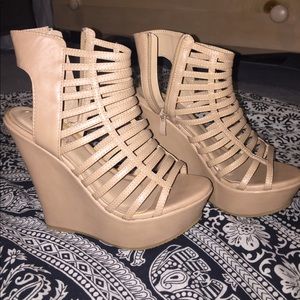 nude wedges