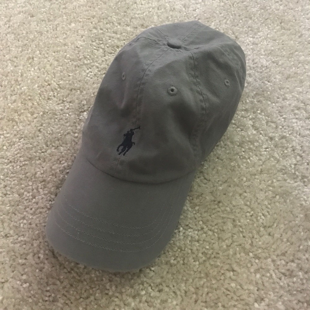Gray polo Ralph Lauren hat with navy logo