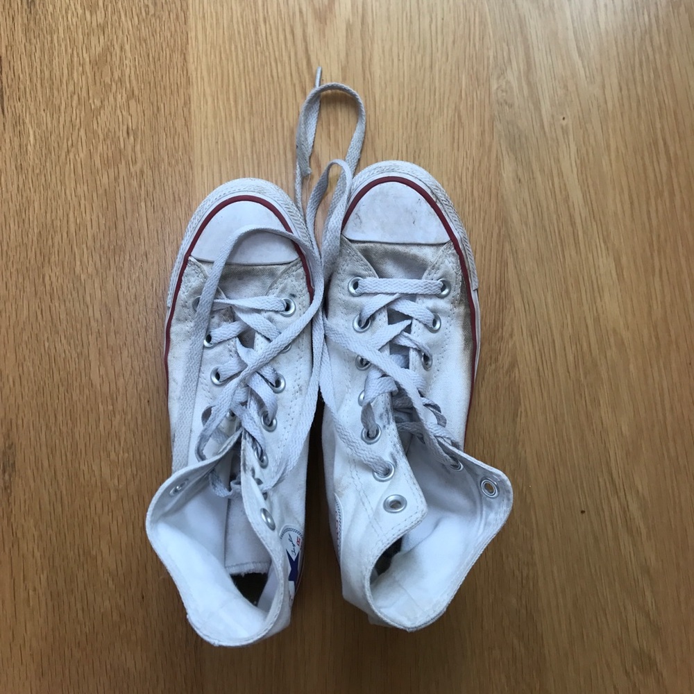 white hightop converse