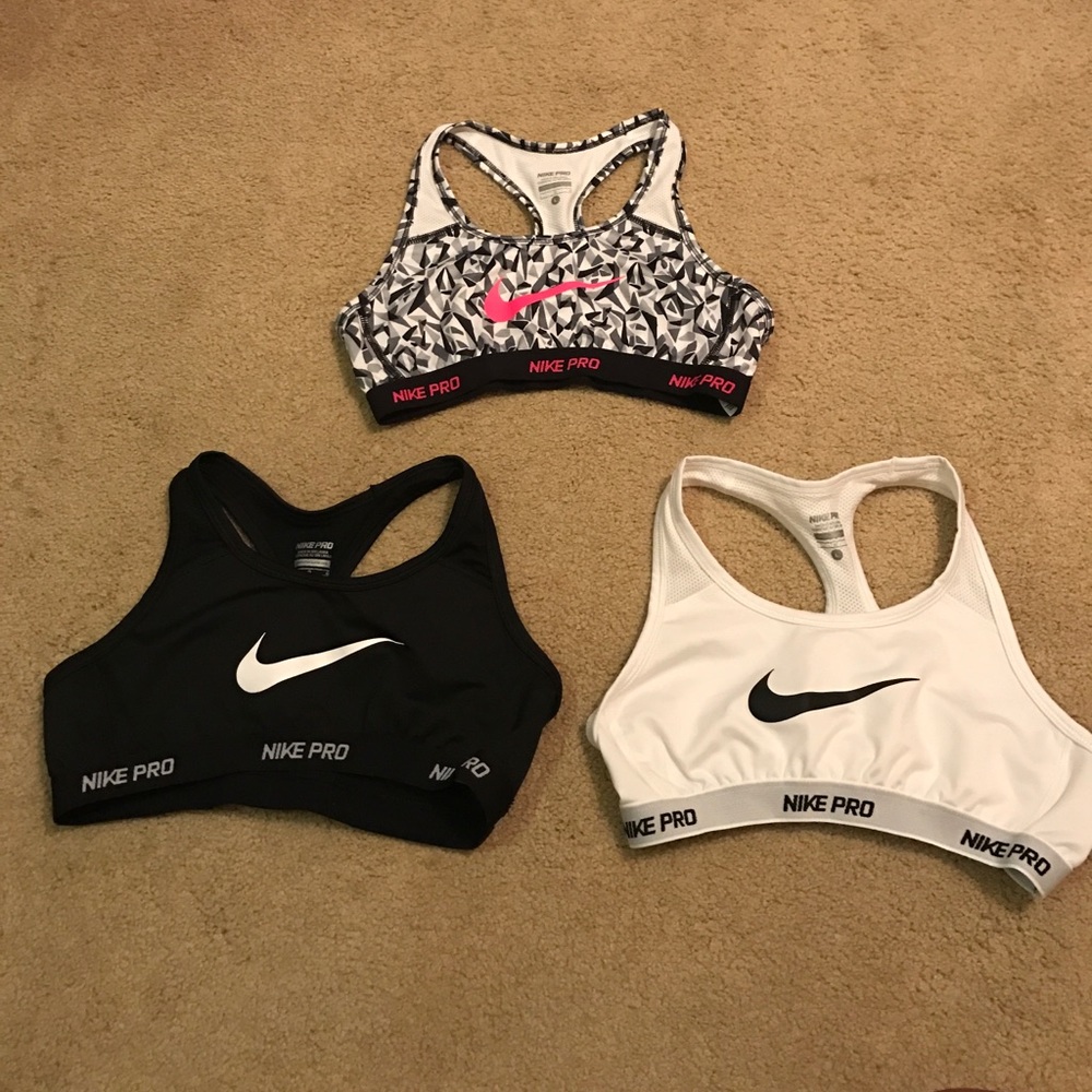 Kids Nike sports bra bundle