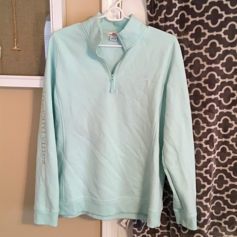 Vineyard Vines sea foam pullover worn once