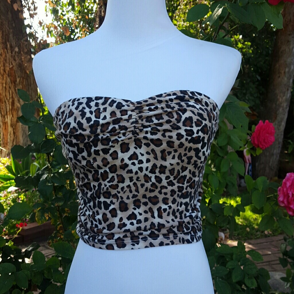 FREE CHEATAH PRINT Crop top with any order!!