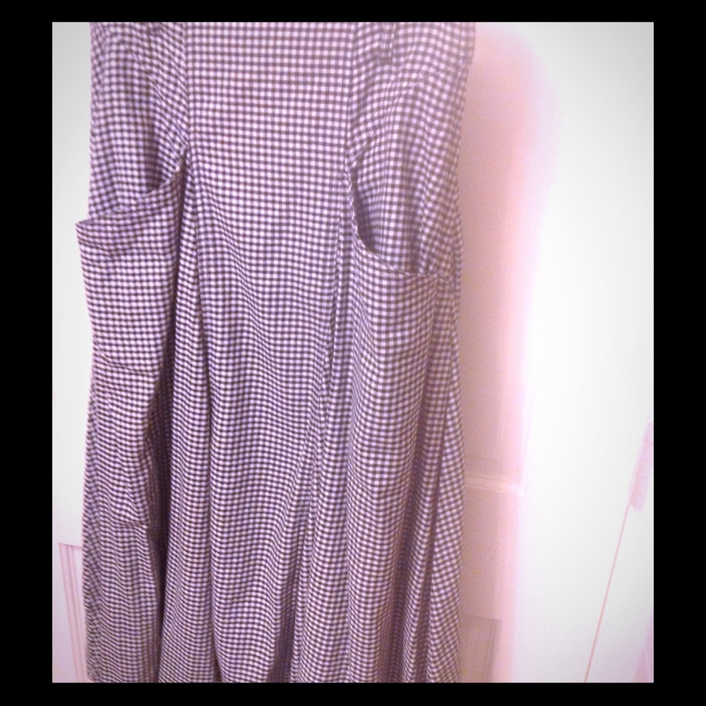 Izod High-waisted full skirt, gingham, Size 6