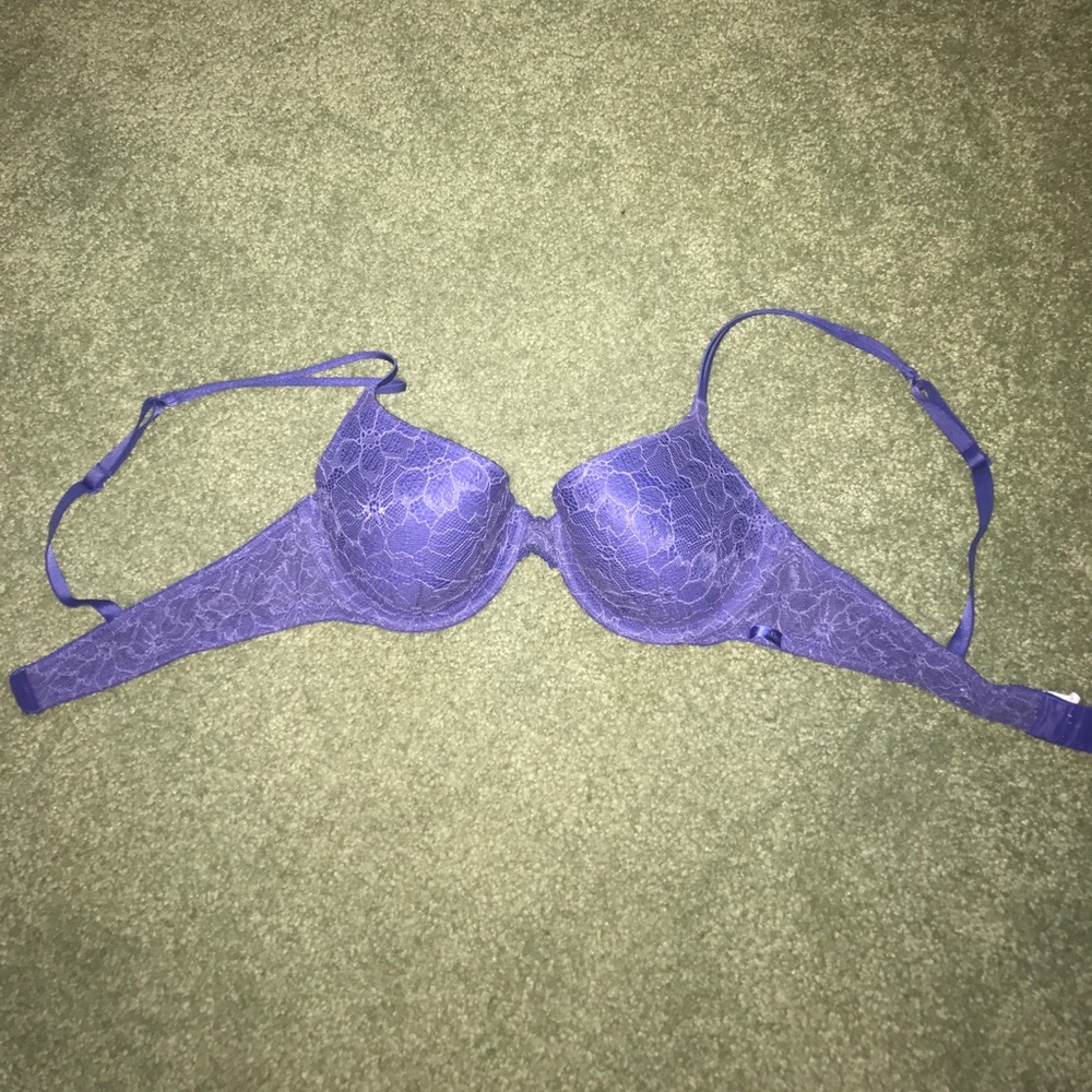 Calvin Klein Blue lace bra!!
