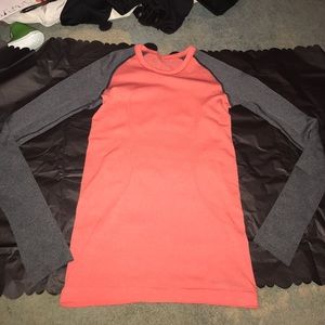 Lululemon Long Sleeve Size 4