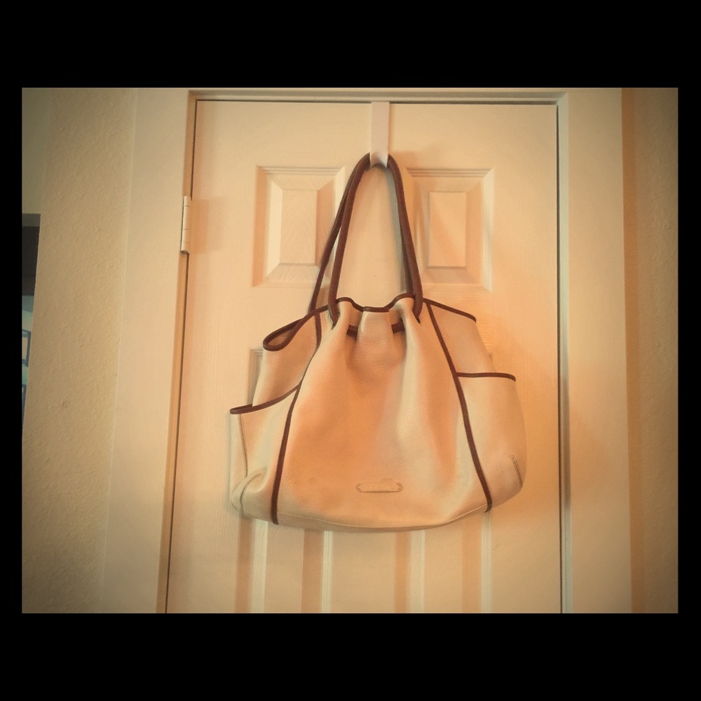 👜Cole Haan bucket bag Off-white w/brown accents