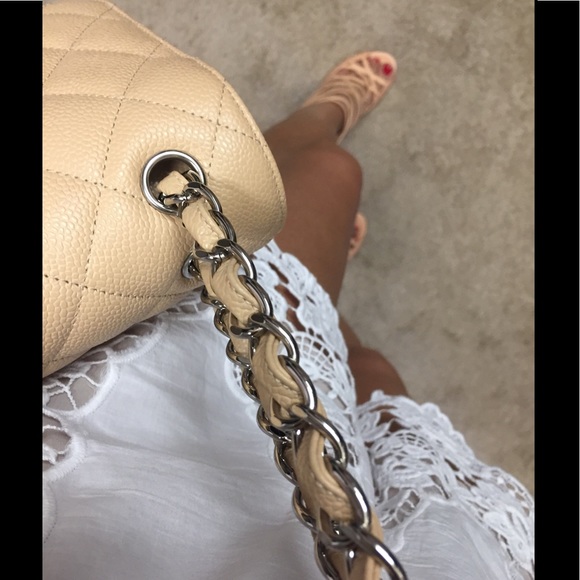 Meet your Posher, Karina - Picture 2 of 4