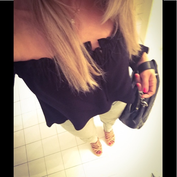 Meet your Posher, Karina - Picture 4 of 4