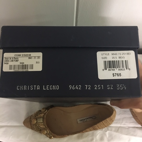 OSCAR DE LA RENTA • Embellished Rafia Pumps - Picture 12 of 12