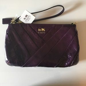 ⚡️flash sale⚡️ NWT Coach Clutch/Wristlet