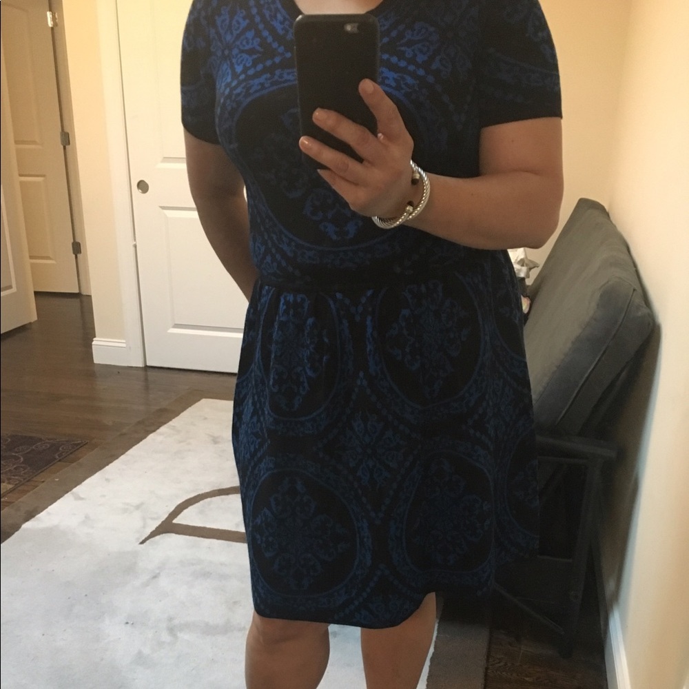 Dress - Picture 4 of 5