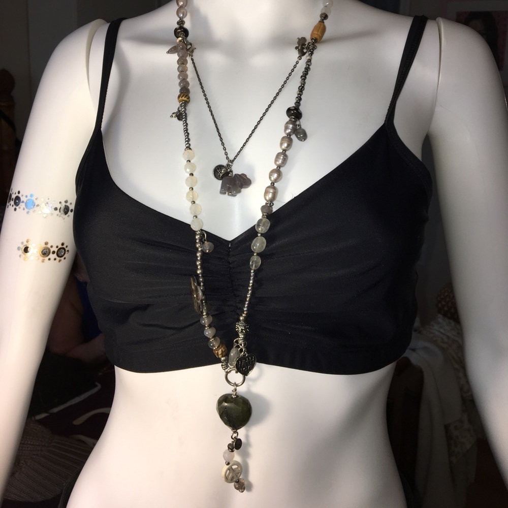 NWOT Stunning Stones Necklace