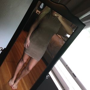 Trendy Suede body con dress