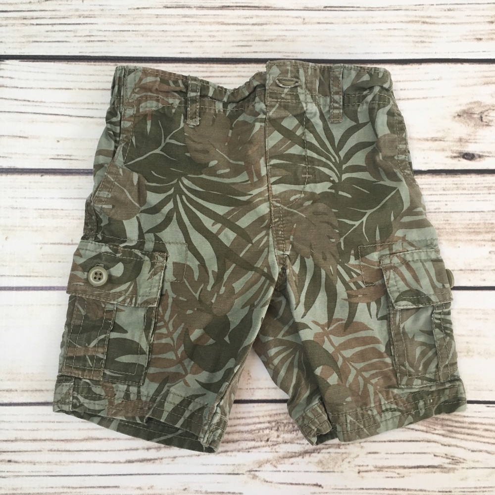 ⚜️CARTERS Palm Camo Shorts 🌴