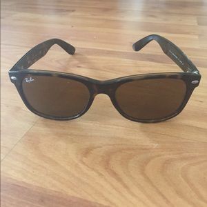 RAY BAN WAYFARER
