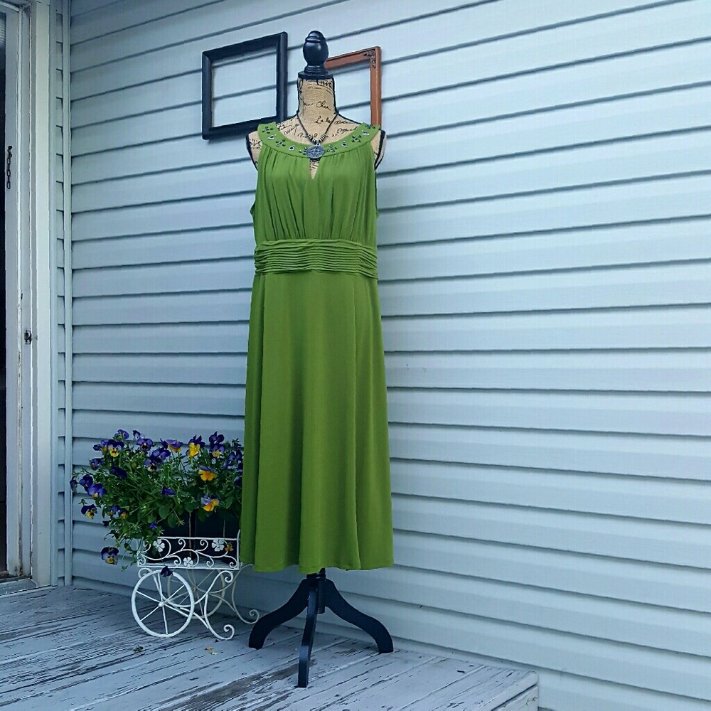 Plus-size Summer Dress SIZE 16