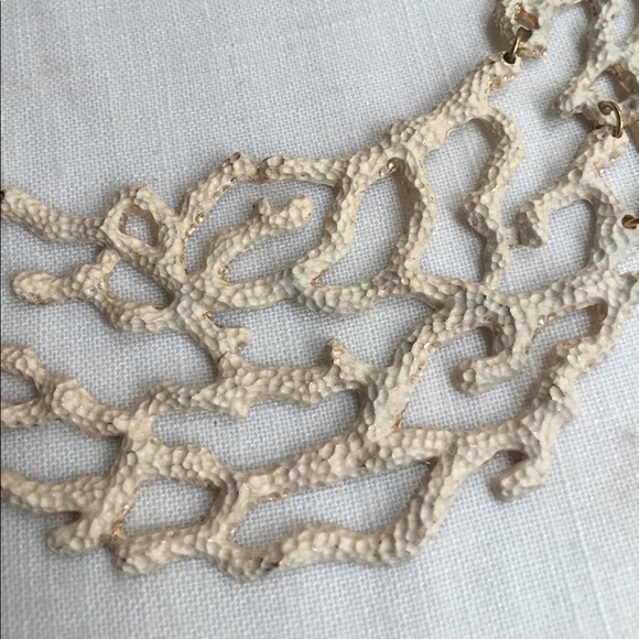 SALE! Coral necklace - Picture 3 of 4