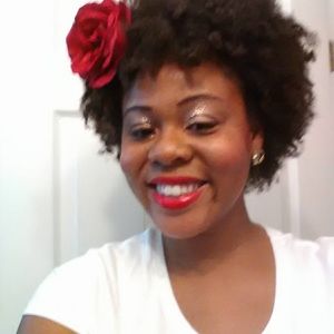 Meet your Posher, Niya