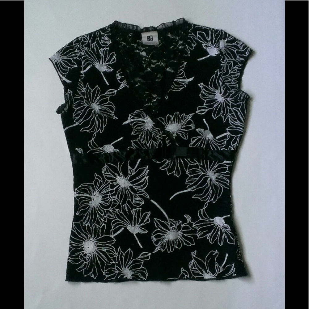 Black & White Flower Blouse