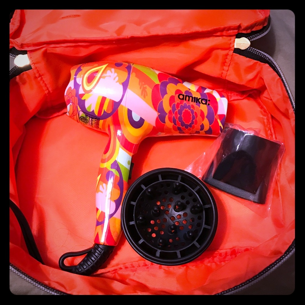 Amika travel blow dryer with travel case