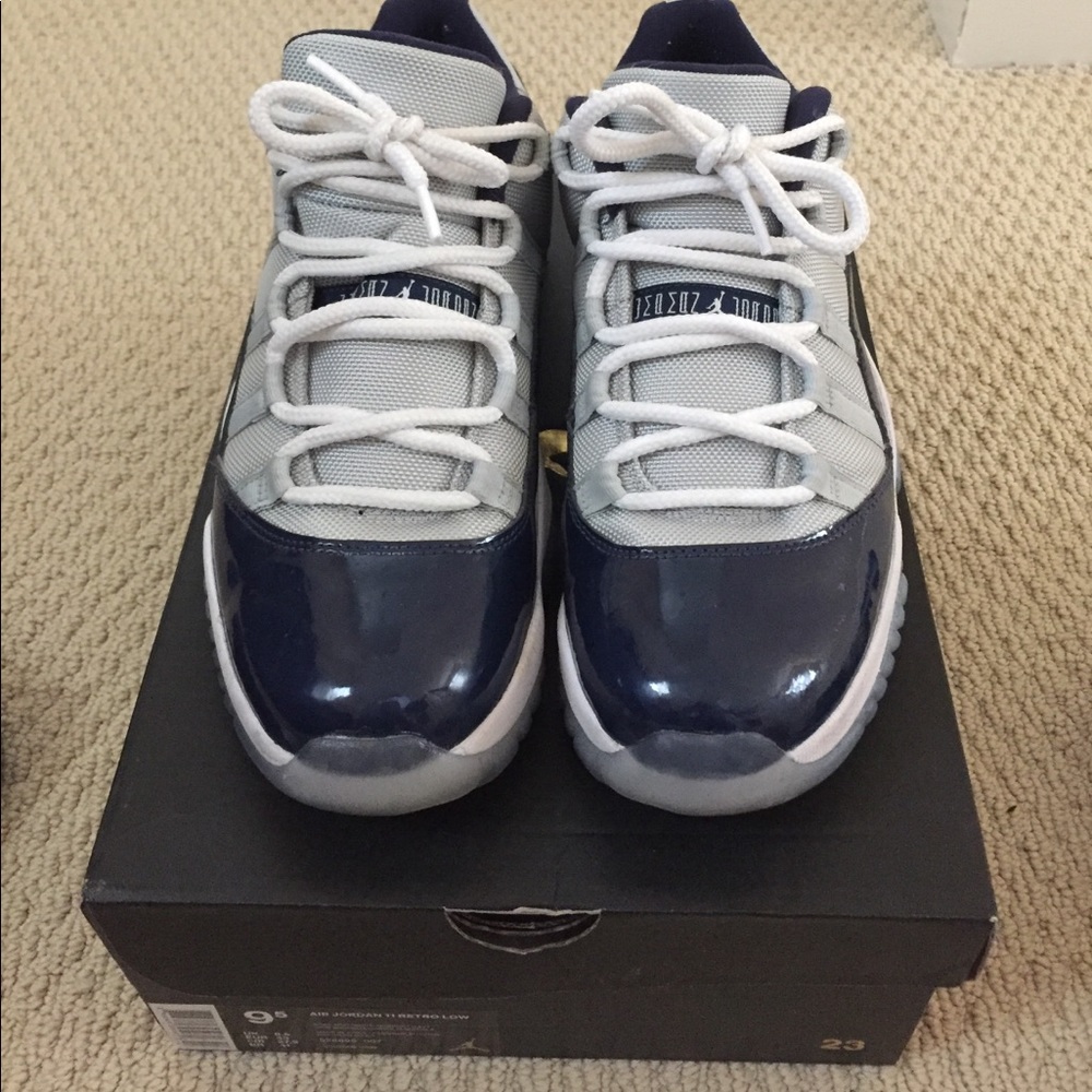 Jordan 11 Georgetowns
