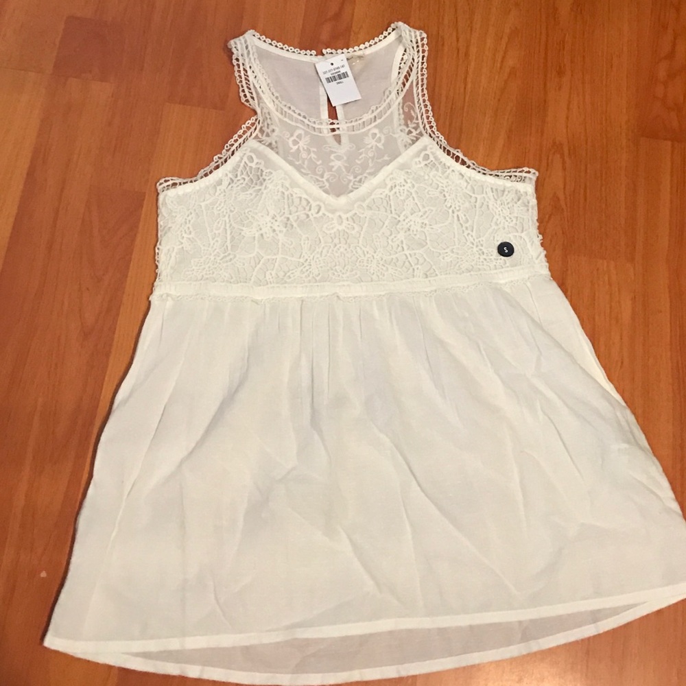 Hollister embroider top