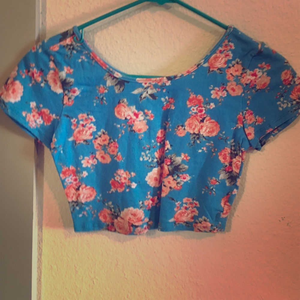 crop top