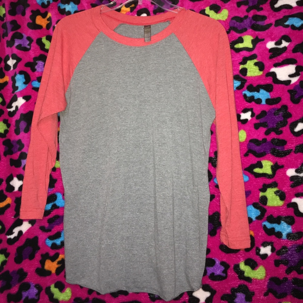 Raglan T-shirt