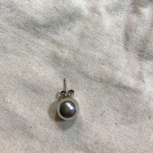 Single Tiffany bead earring