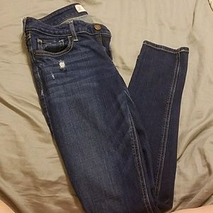 Destroyed skinny jeans