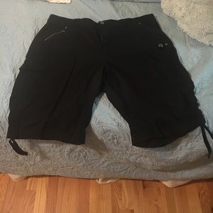Women's cargo shorts