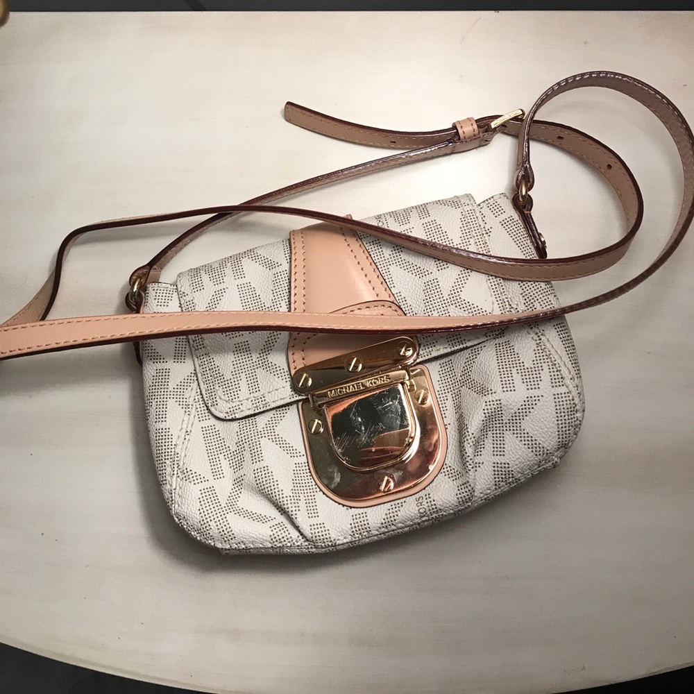 MK Small cross body