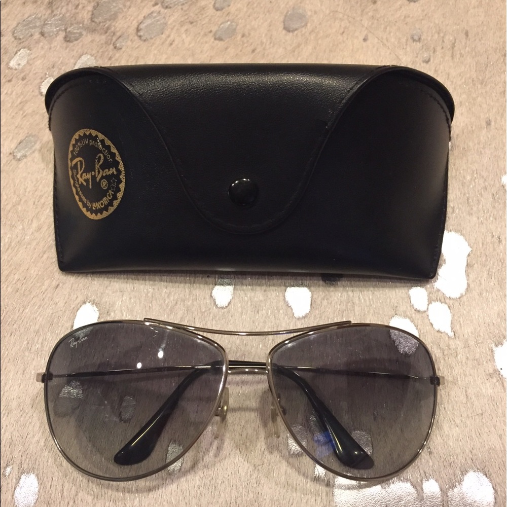 Ray Ban Gradient Aviators - Silver Frame w/ case
