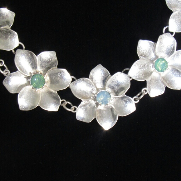 Necklace - Picture 2 of 4