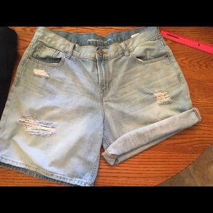 Old navy boyfriend shorts