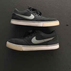 Men's Nikes