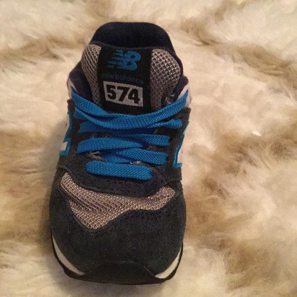 New Balance 574 Sneakers - Picture 2 of 6