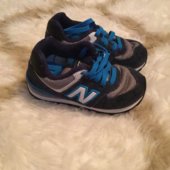 New Balance 574 Sneakers - Picture 3 of 6