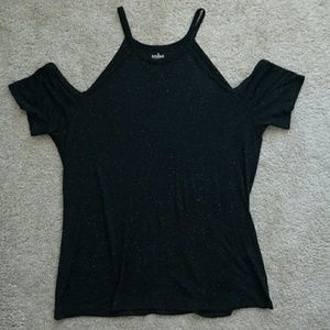 Cut out shoulder shirt