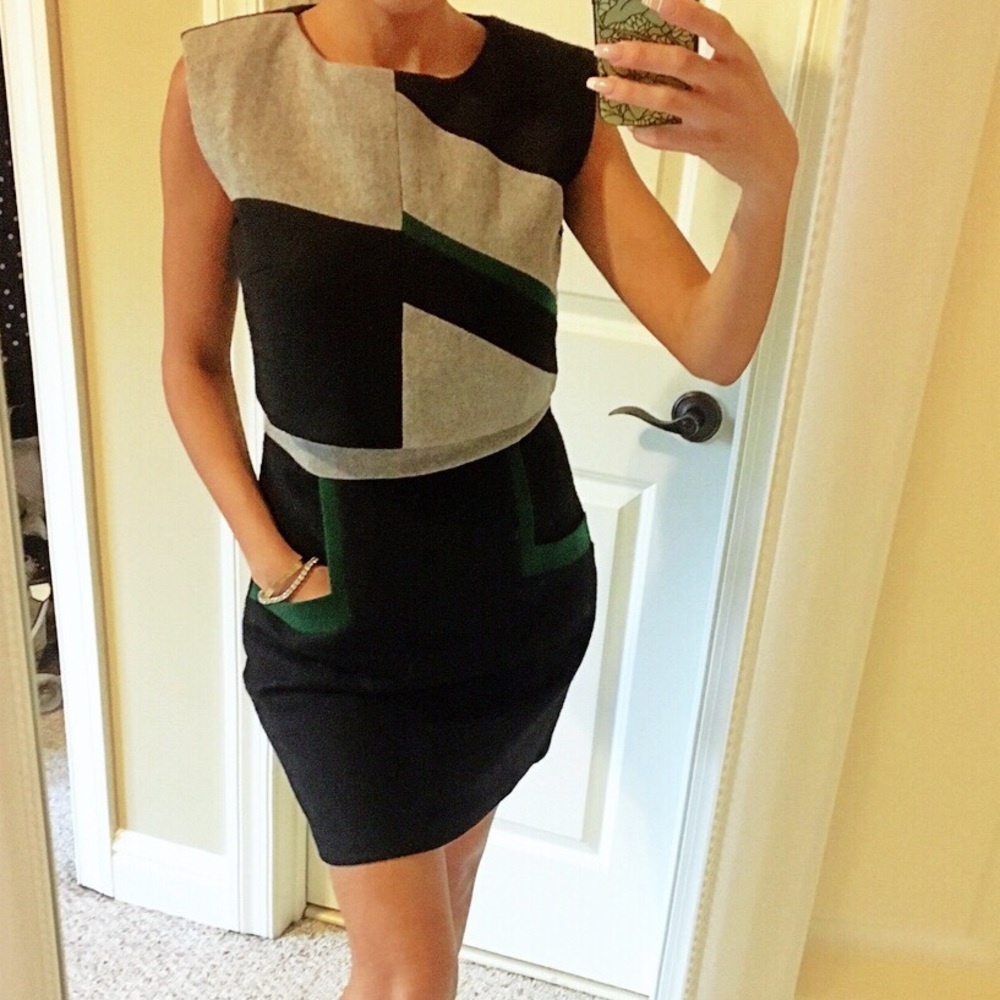 Chanel thick fabric dress. Size L or size 6/8