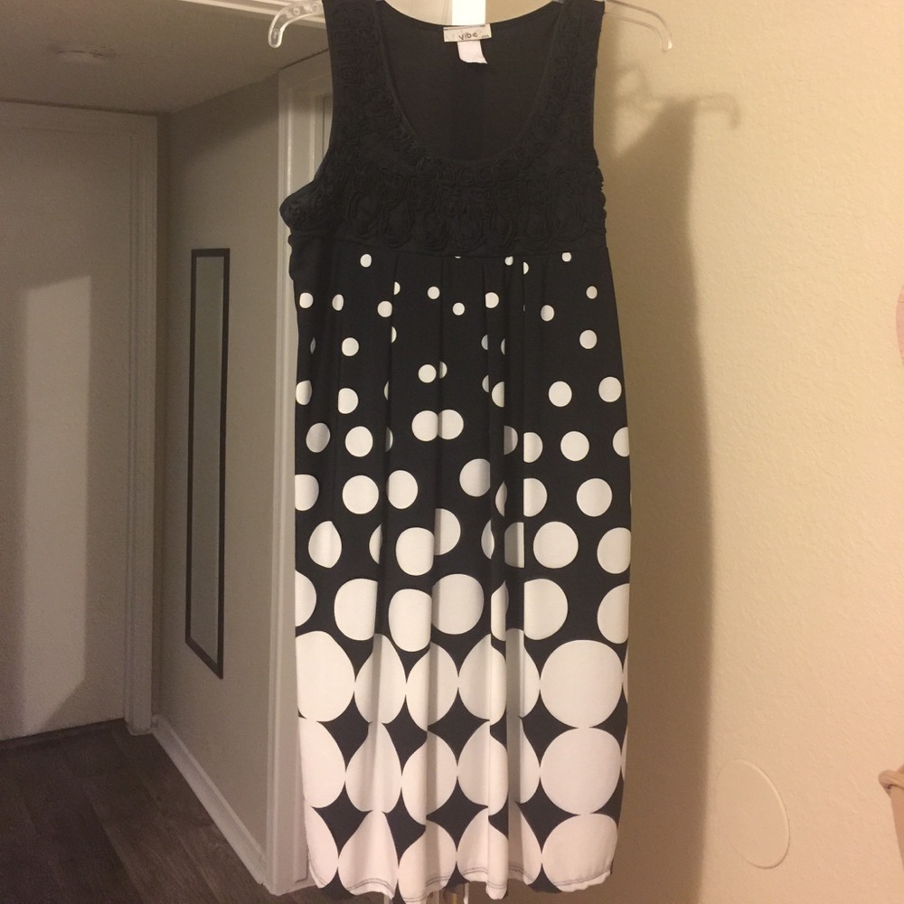 Sleeveless dress